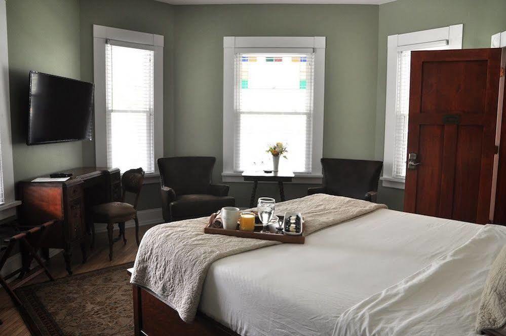 Greenway House Bed And Breakfast Green Lake エクステリア 写真